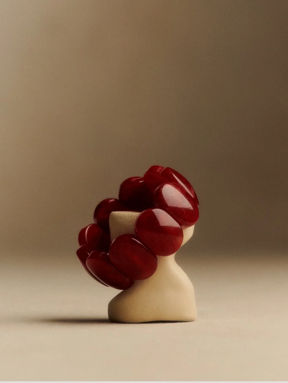 Sezane Flora Earrings, Amandine Bracelet and Clem Necklace
Color: Carmine Red - Picture 5 of 14